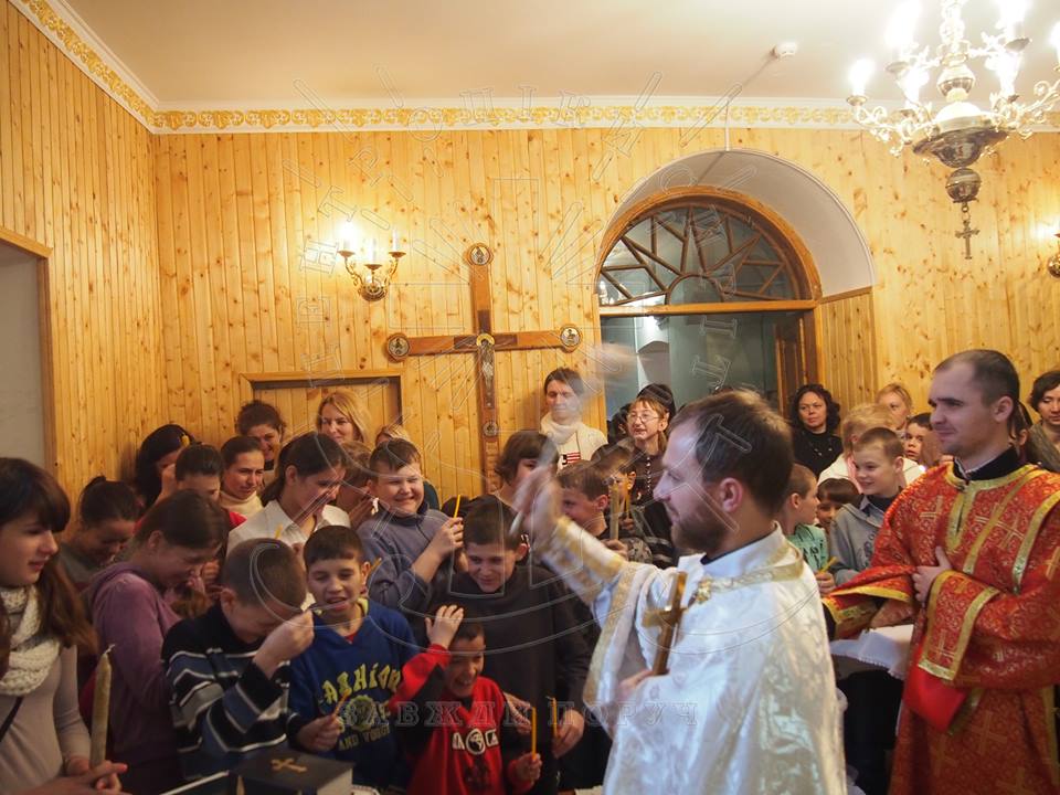 НРЦ Мрія, Центр Опіки Сиріт, капелани, Літургія